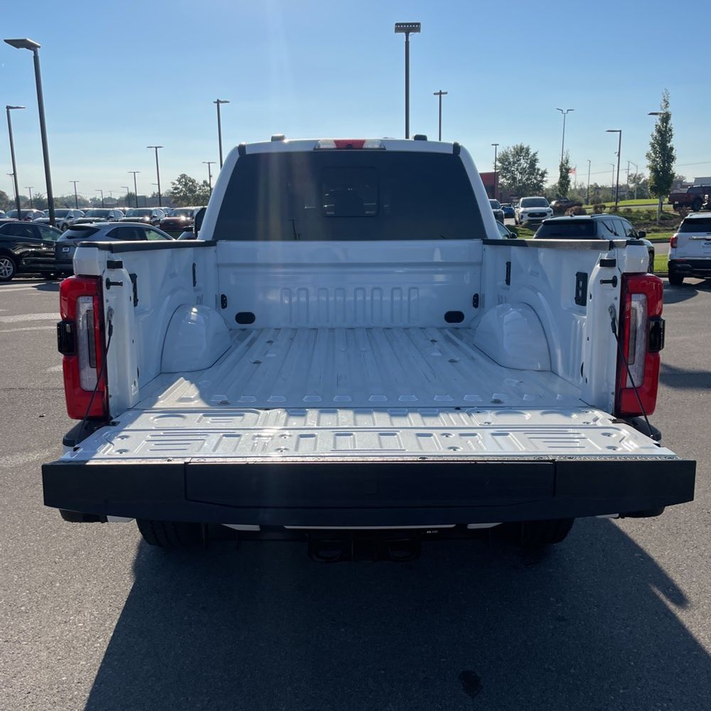 2025 Ford F-250 Super Duty Platinum