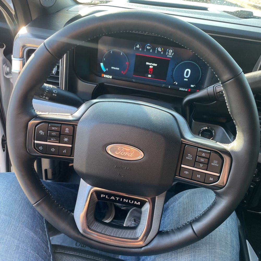 2025 Ford F-250 Super Duty Platinum