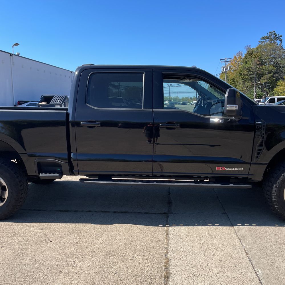 2024 Ford F250 S/D Lariat