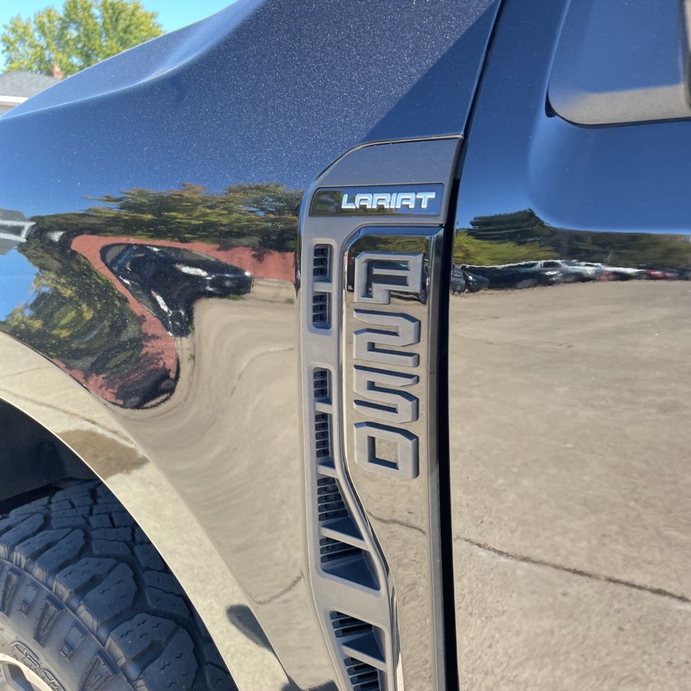 2024 Ford F250 S/D Lariat