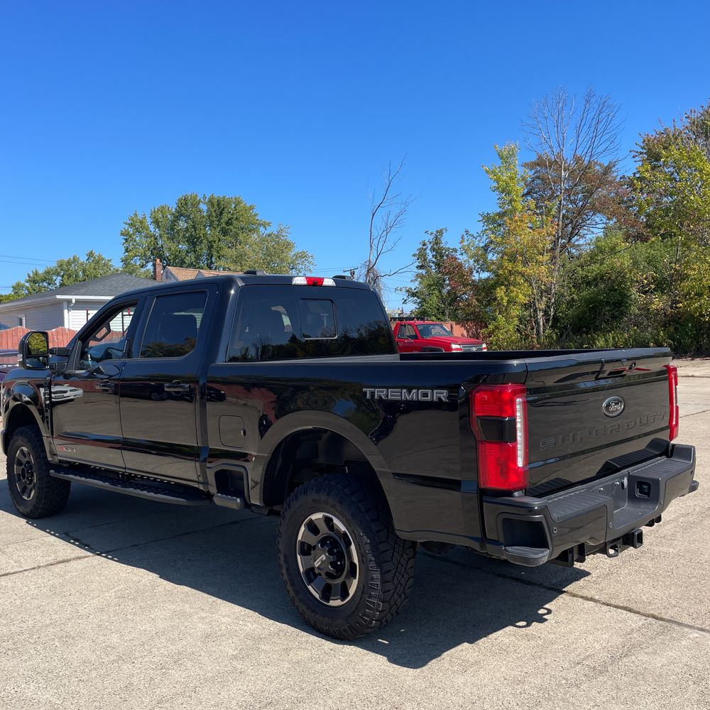 2024 Ford F250 S/D Lariat
