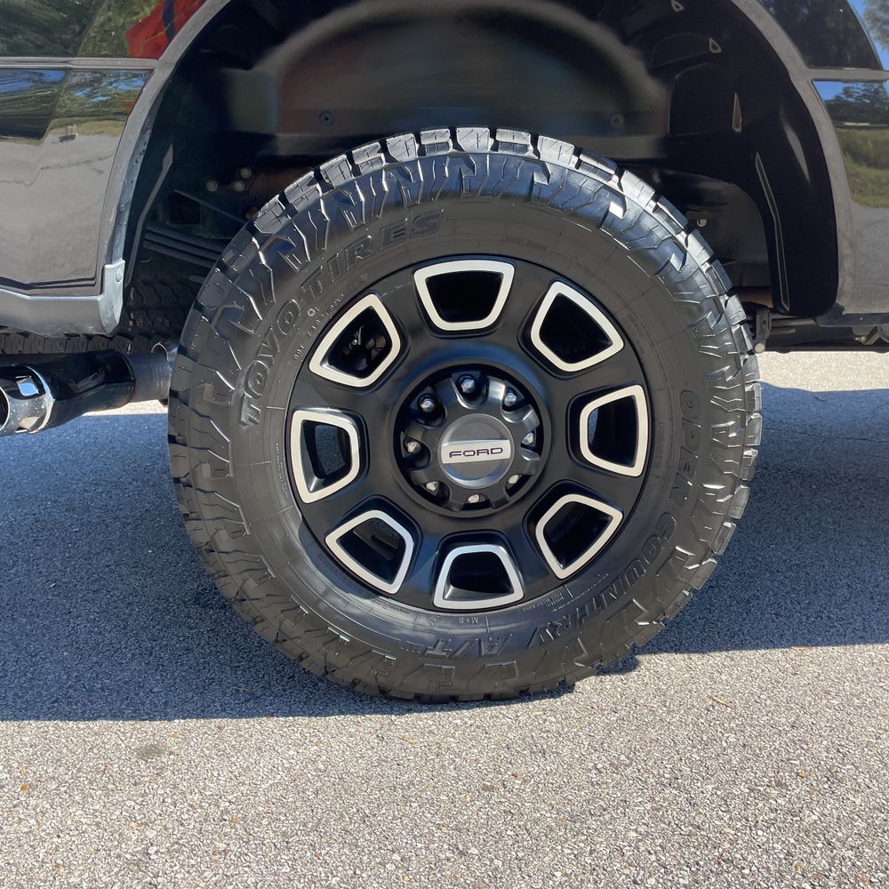 2024 Ford F-250 Super Duty Platinum