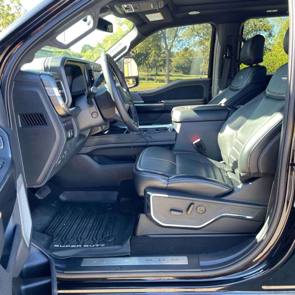 2024 Ford F-250 Super Duty Platinum