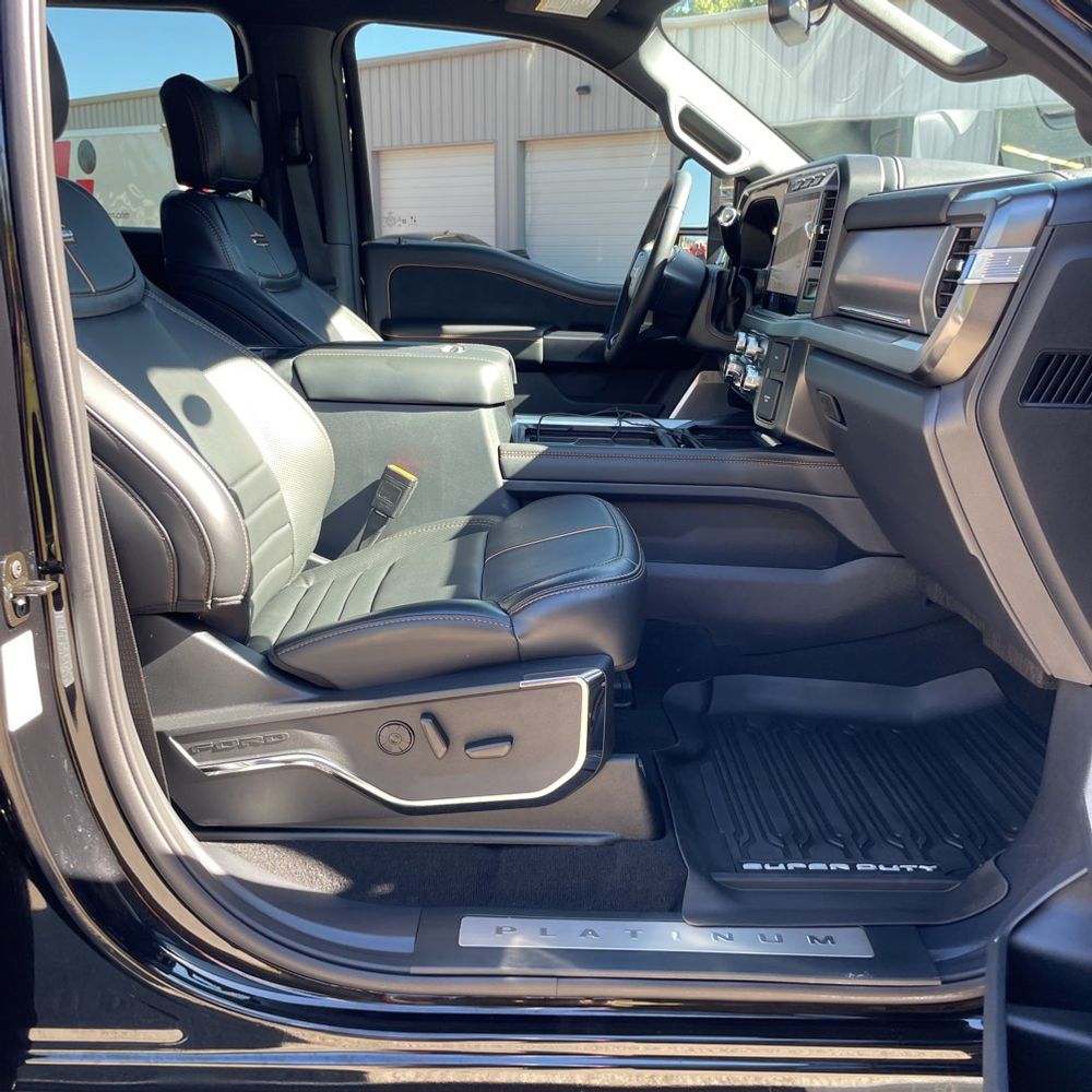 2024 Ford F-250 Super Duty Platinum