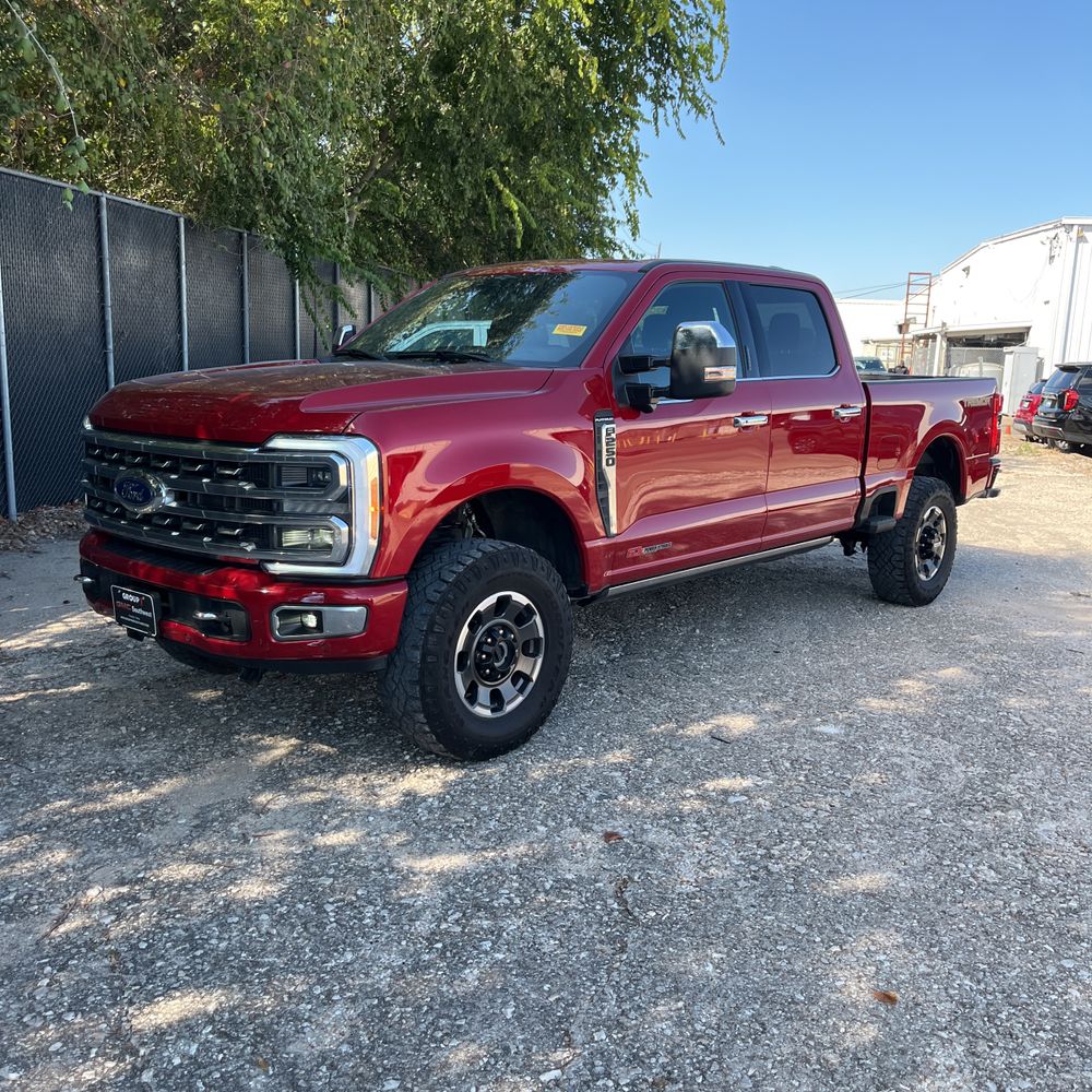 2023 Ford F-250 Super Duty Platinum