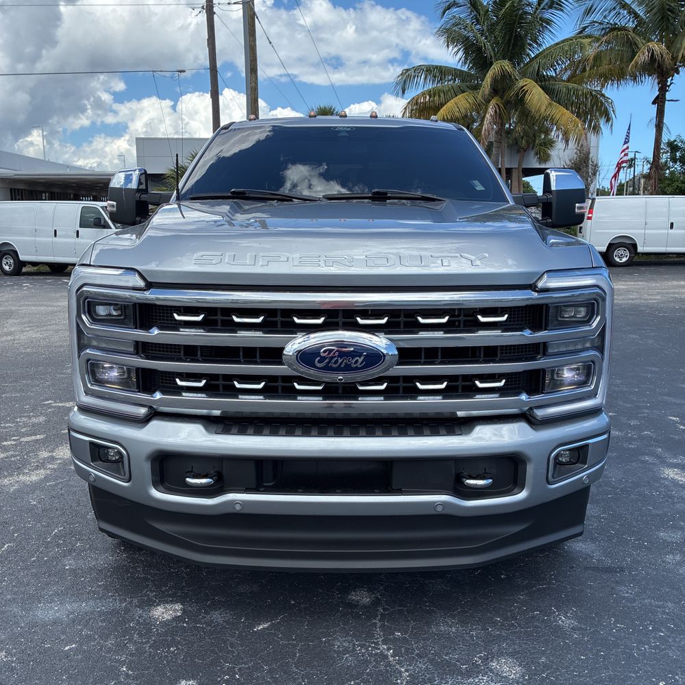 2024 Ford F-250 Super Duty Platinum