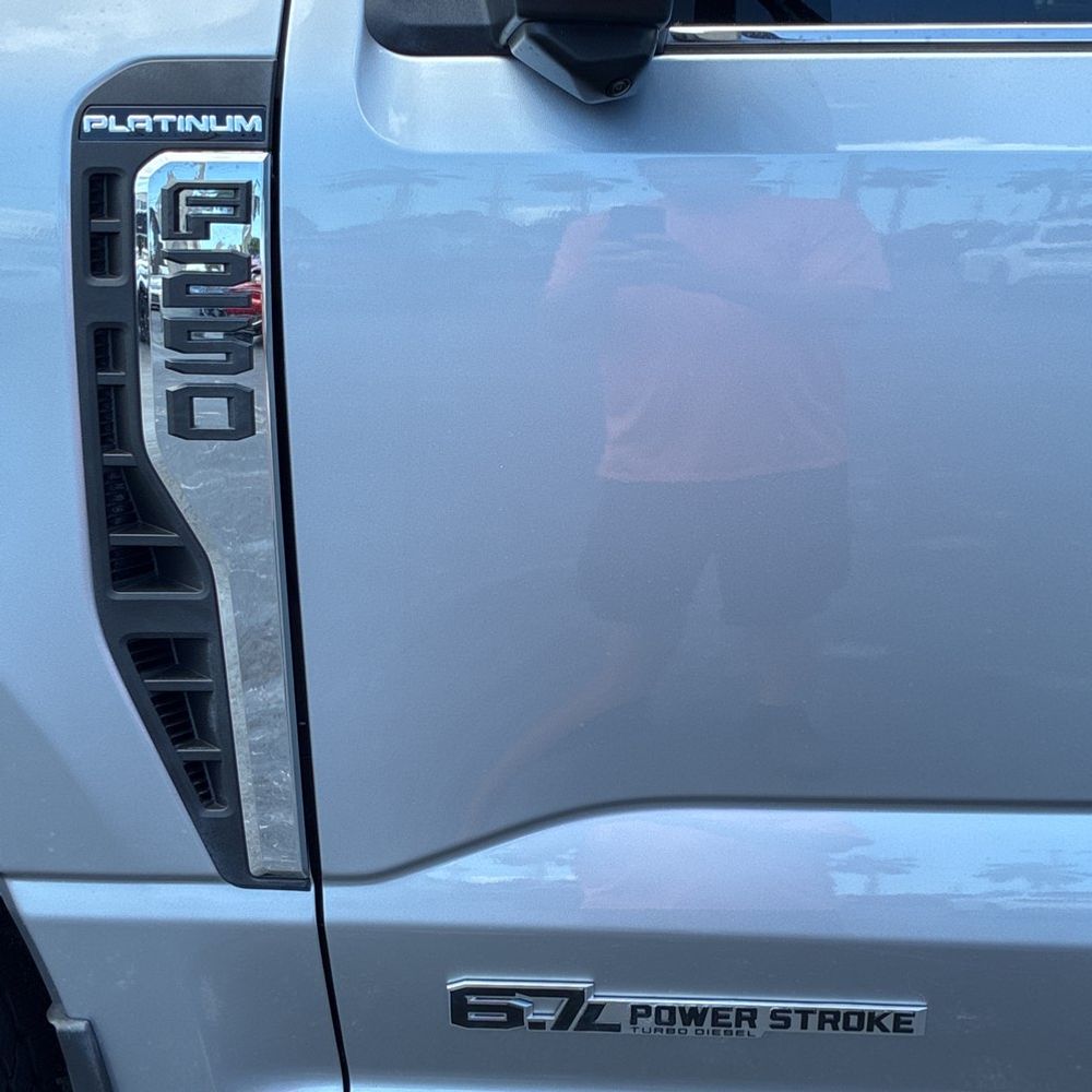 2024 Ford F-250 Super Duty Platinum