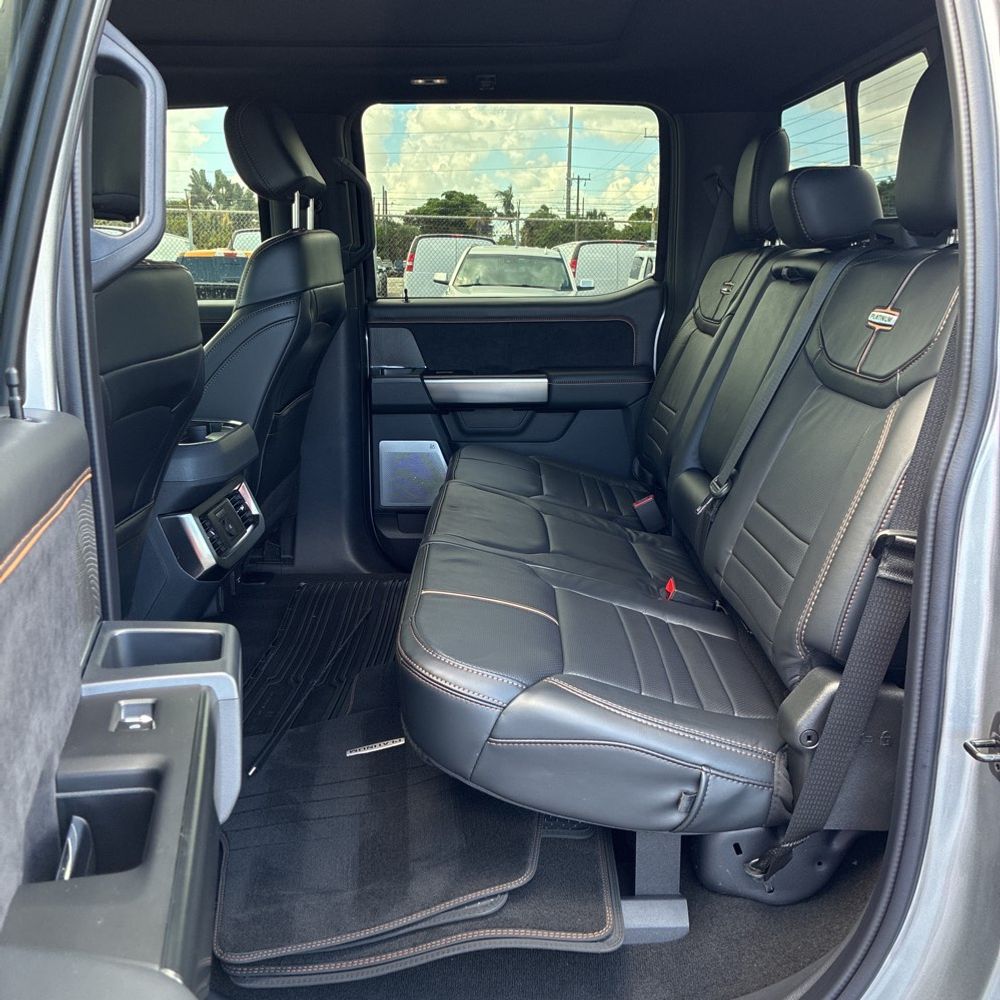 2024 Ford F-250 Super Duty Platinum
