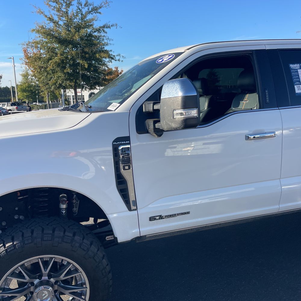 2024 Ford F-250 Super Duty Platinum