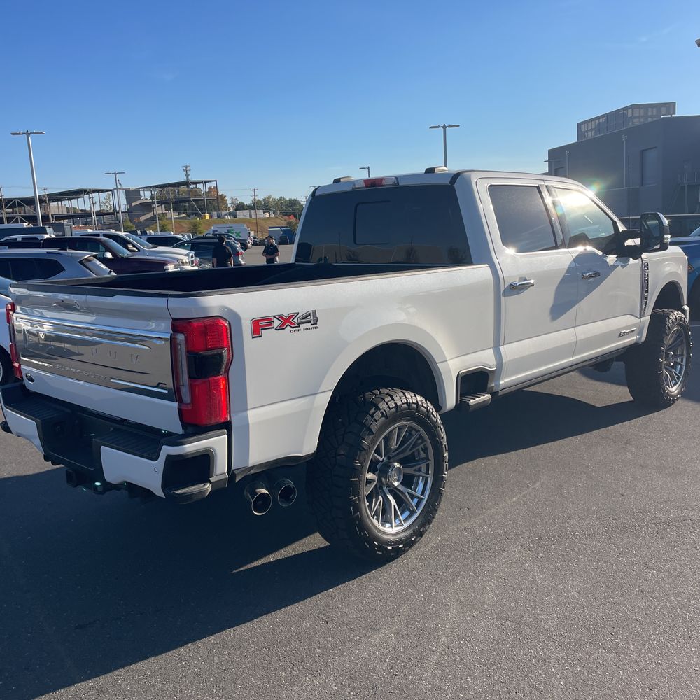 2024 Ford F-250 Super Duty Platinum