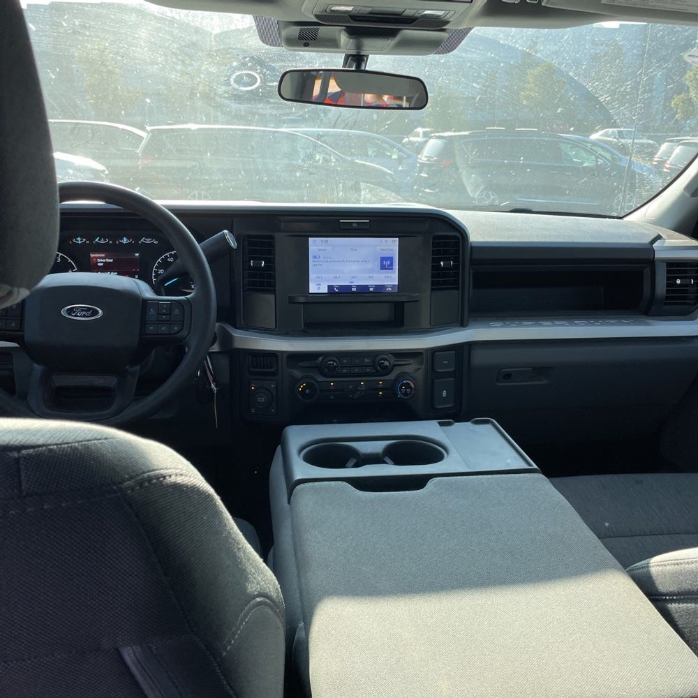2025 Ford F-250 Super Duty XL