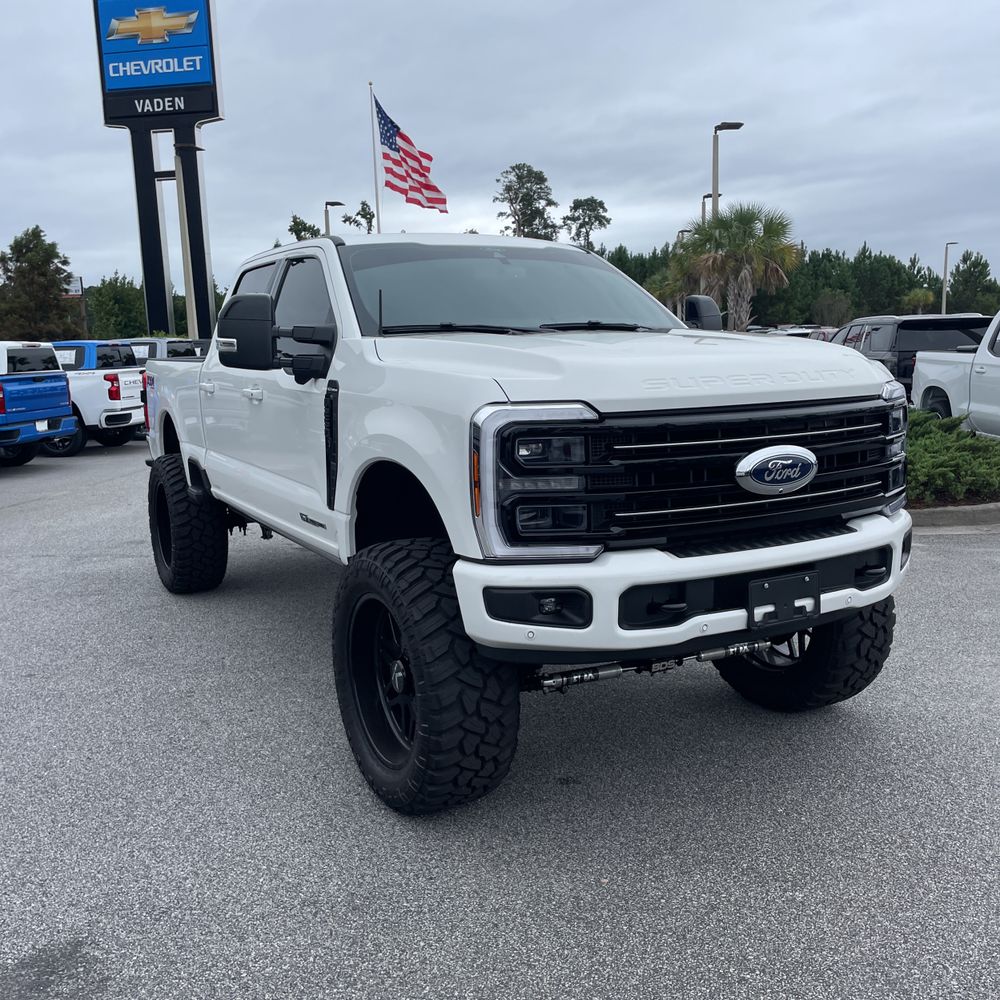 2025 Ford F-250 Super Duty Platinum