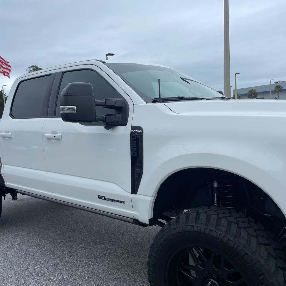 2025 Ford F-250 Super Duty Platinum
