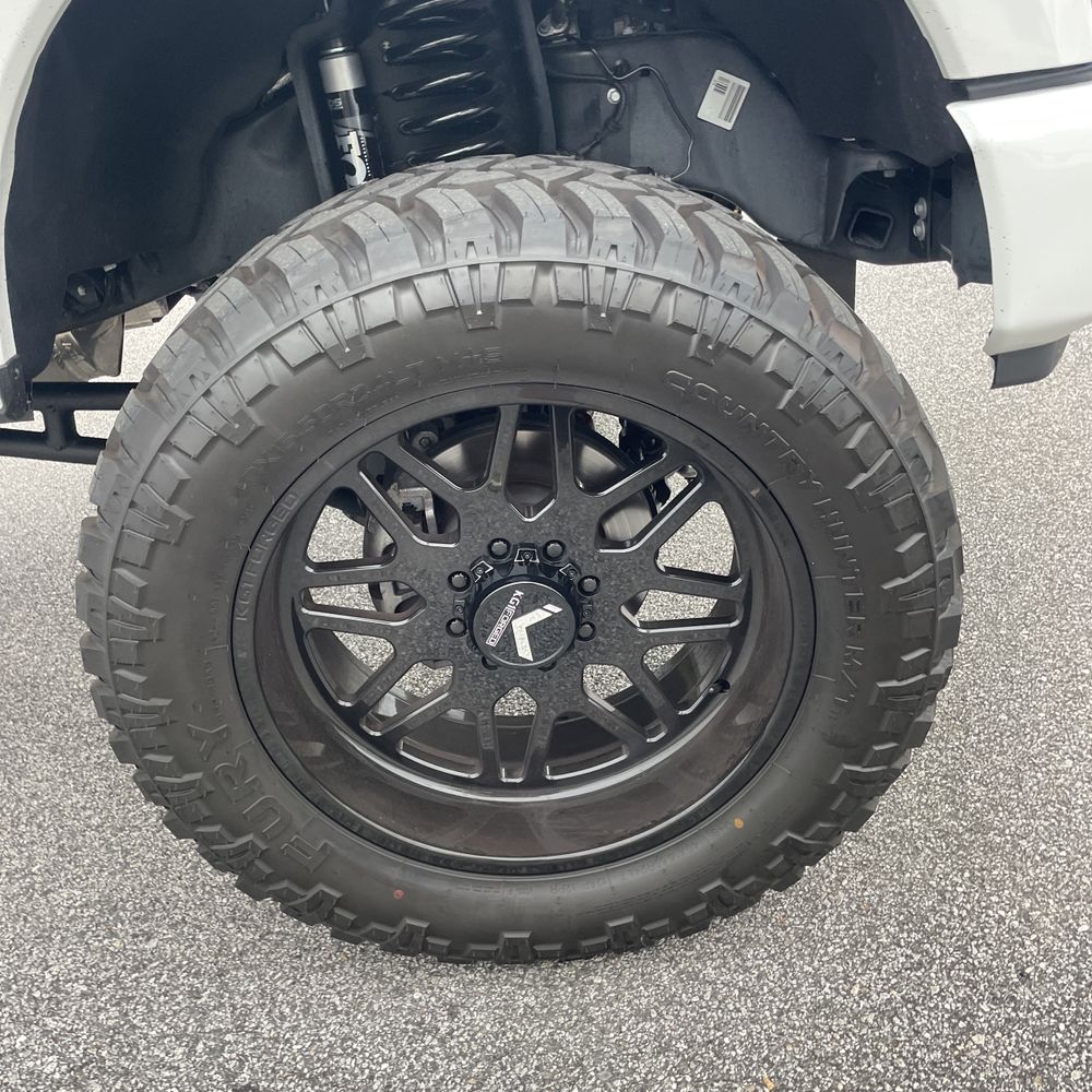 2025 Ford F-250 Super Duty Platinum