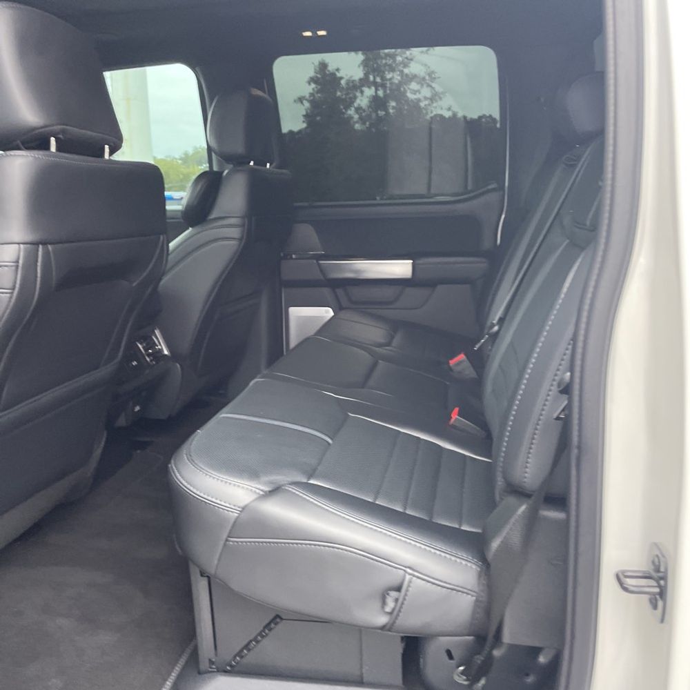 2025 Ford F-250 Super Duty Platinum