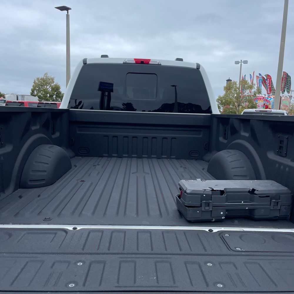 2025 Ford F-250 Super Duty Platinum