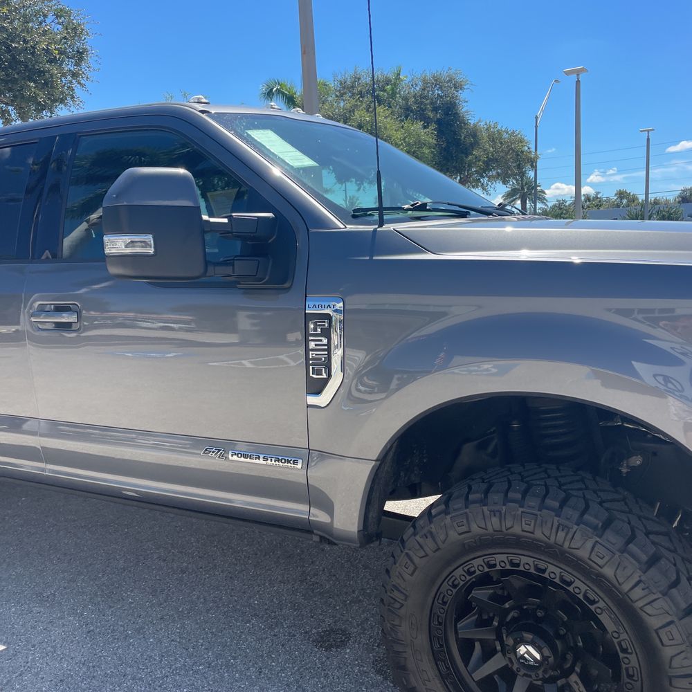 2022 Ford F-250 Super Duty Lariat