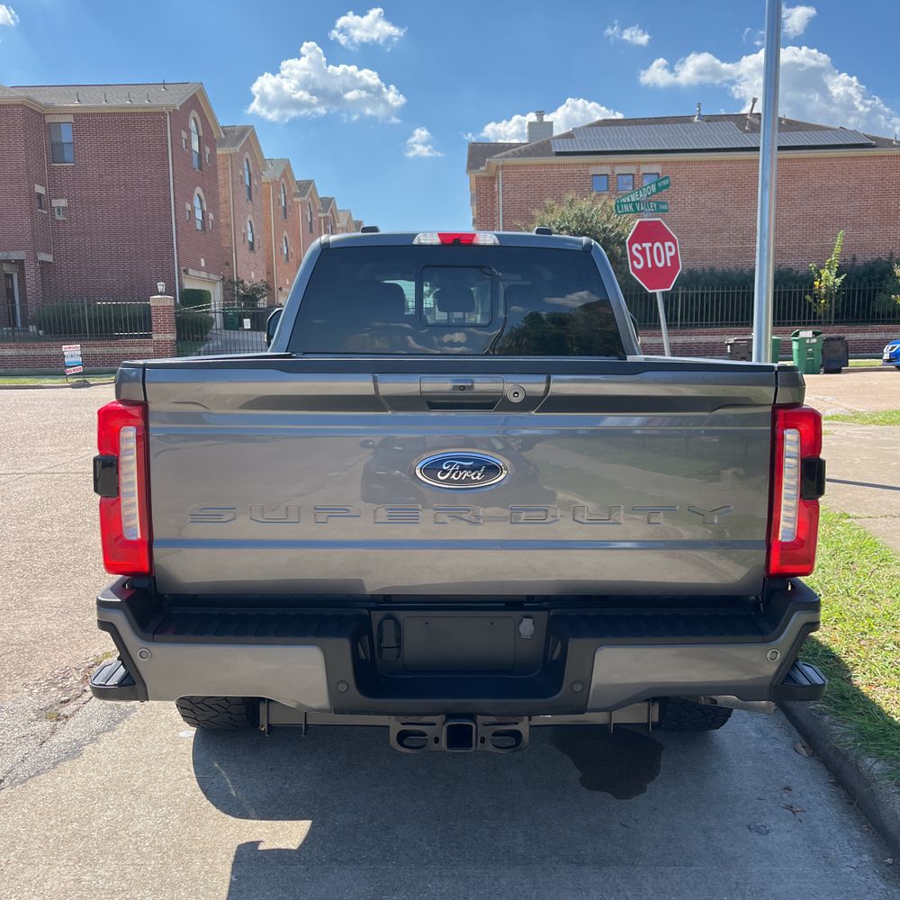 2023 Ford F-250 Super Duty Lariat