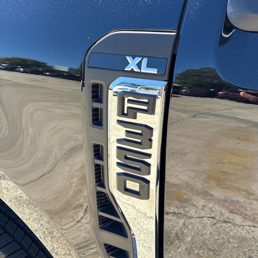 2024 Ford F-350 Super Duty XL
