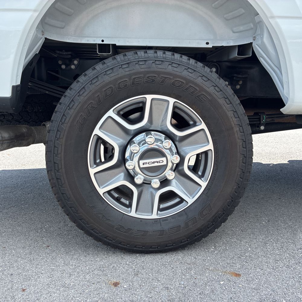 2024 Ford F350 S/D Lariat