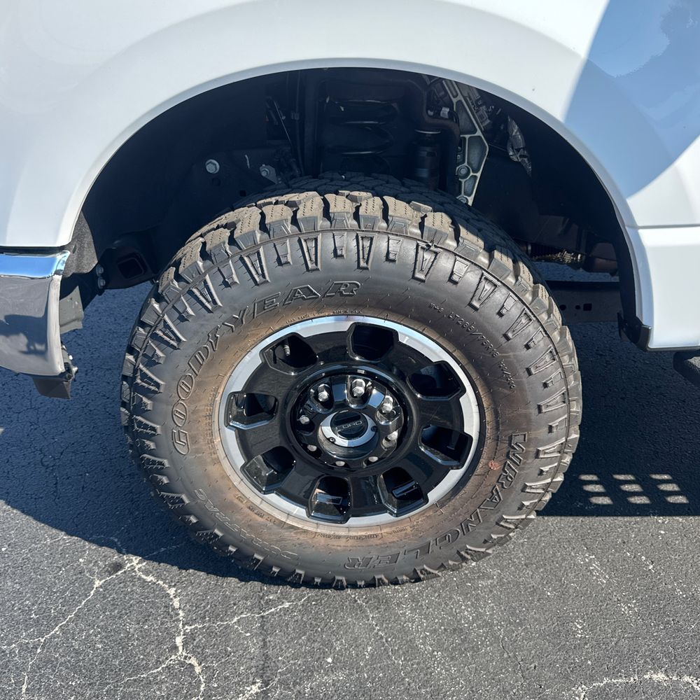 2025 Ford F-350 Super Duty XLT