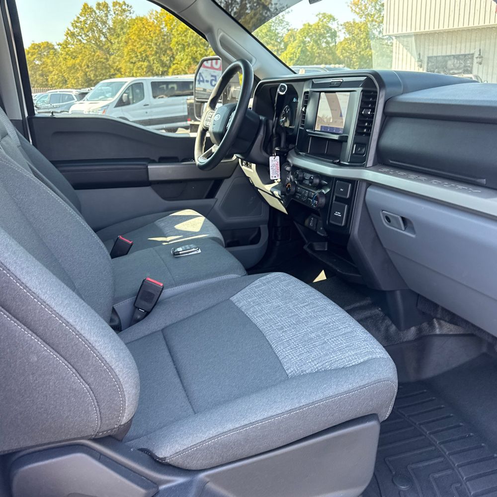 2025 Ford F-350 Super Duty XLT