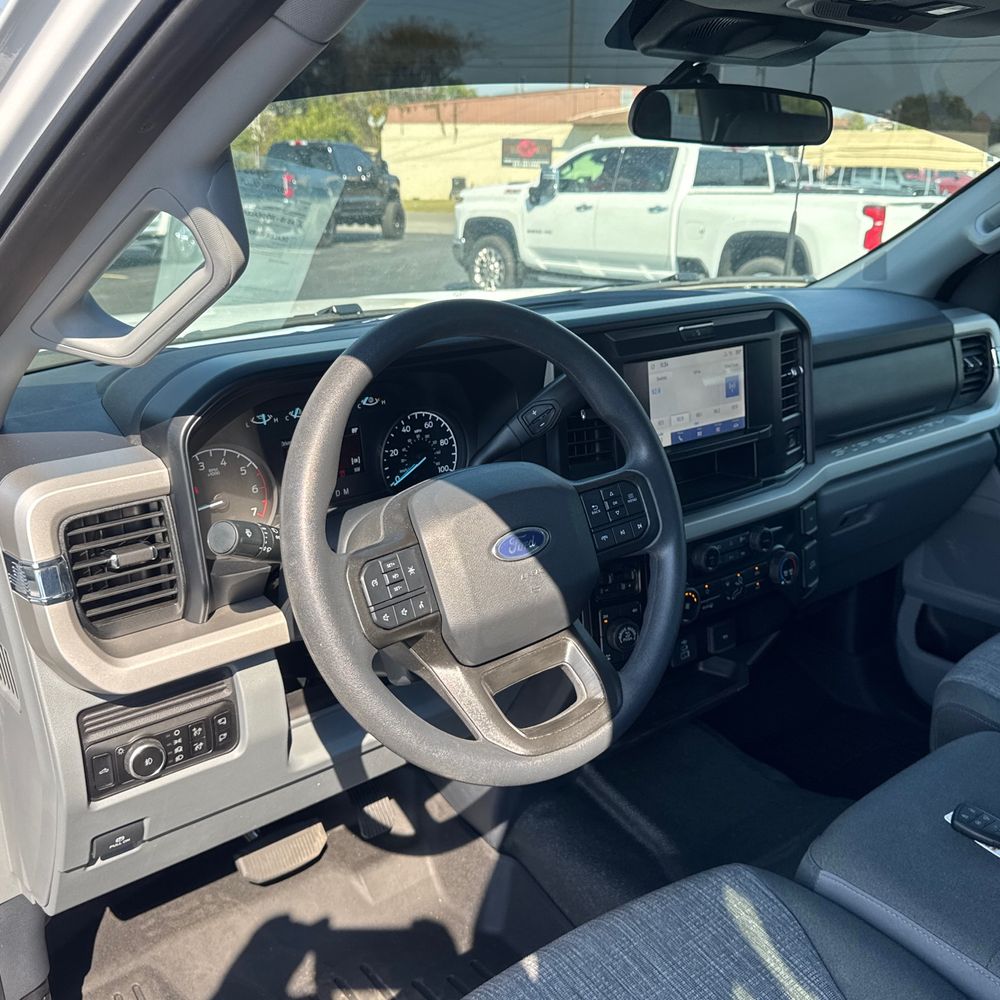 2025 Ford F-350 Super Duty XLT