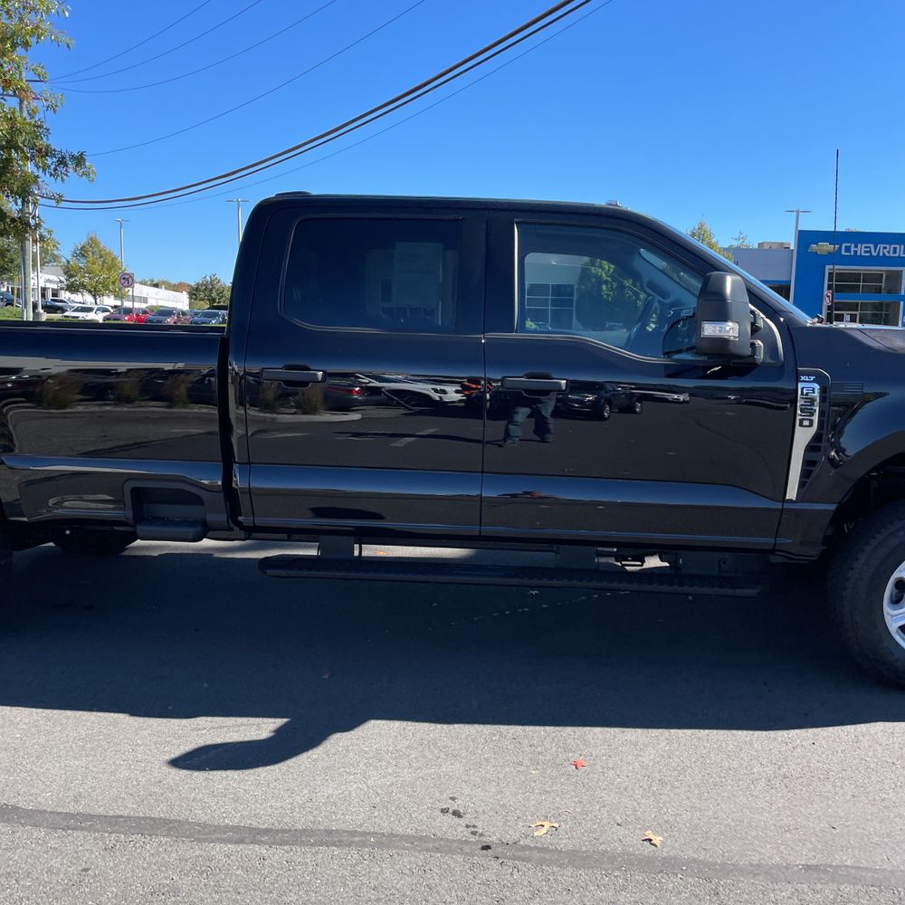 2025 Ford F-350 Super Duty XLT