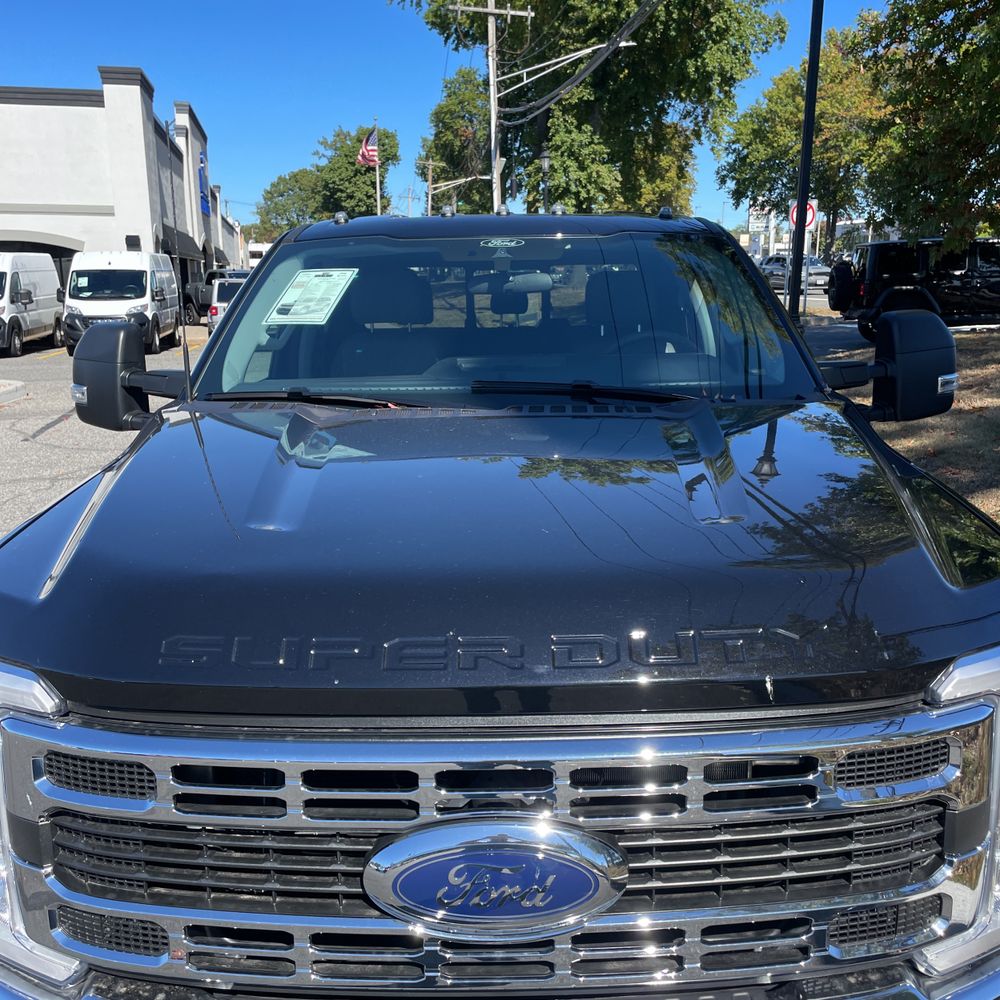 2025 Ford F-350 Super Duty XLT