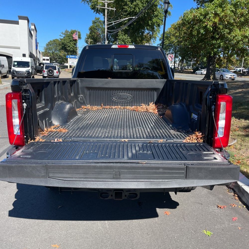 2025 Ford F-350 Super Duty XLT