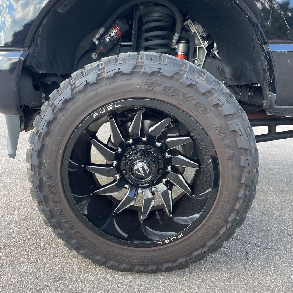 2023 Ford F-350 Super Duty Platinum