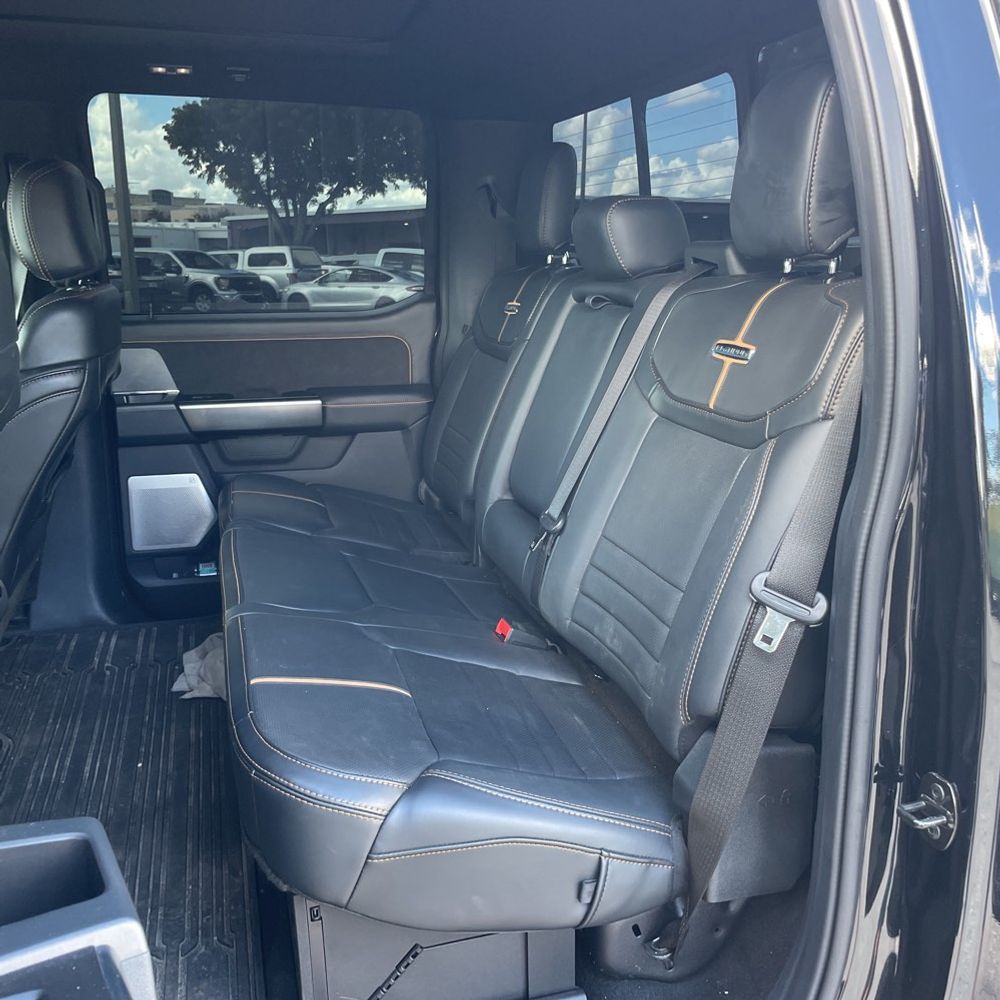 2023 Ford F-350 Super Duty Platinum