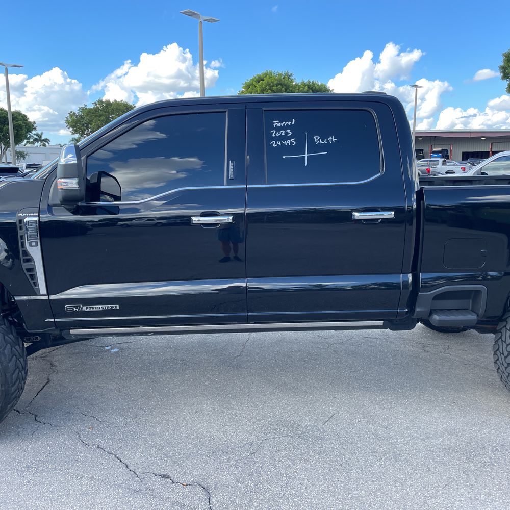 2023 Ford F-350 Super Duty Platinum