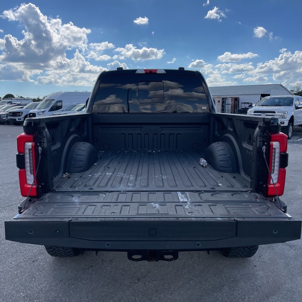 2023 Ford F-350 Super Duty Platinum