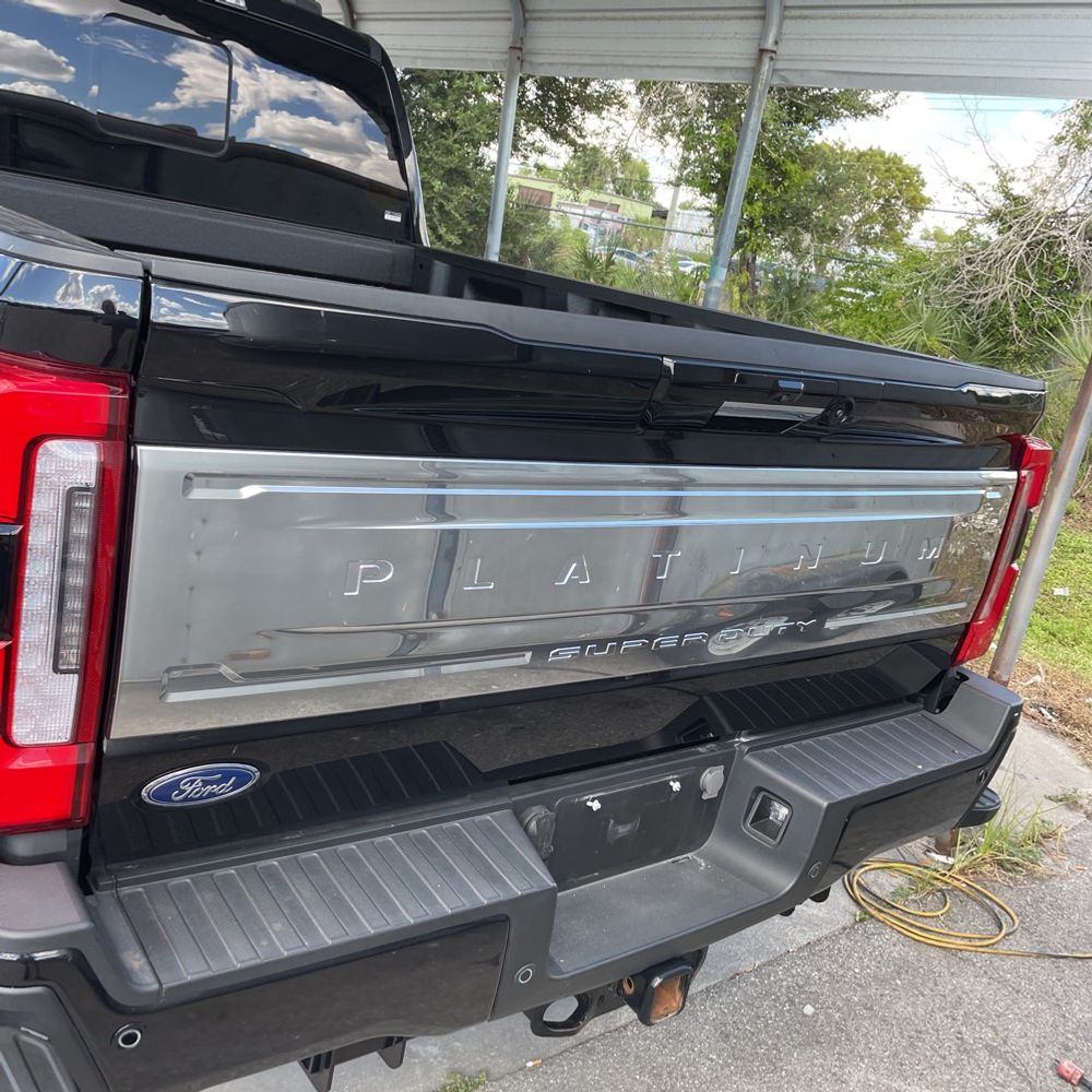 2023 Ford F-350 Super Duty Platinum