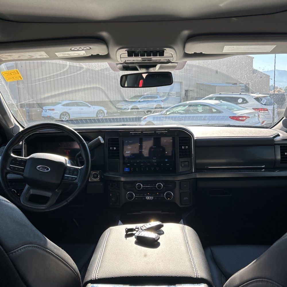 2024 Ford F350 S/D Lariat