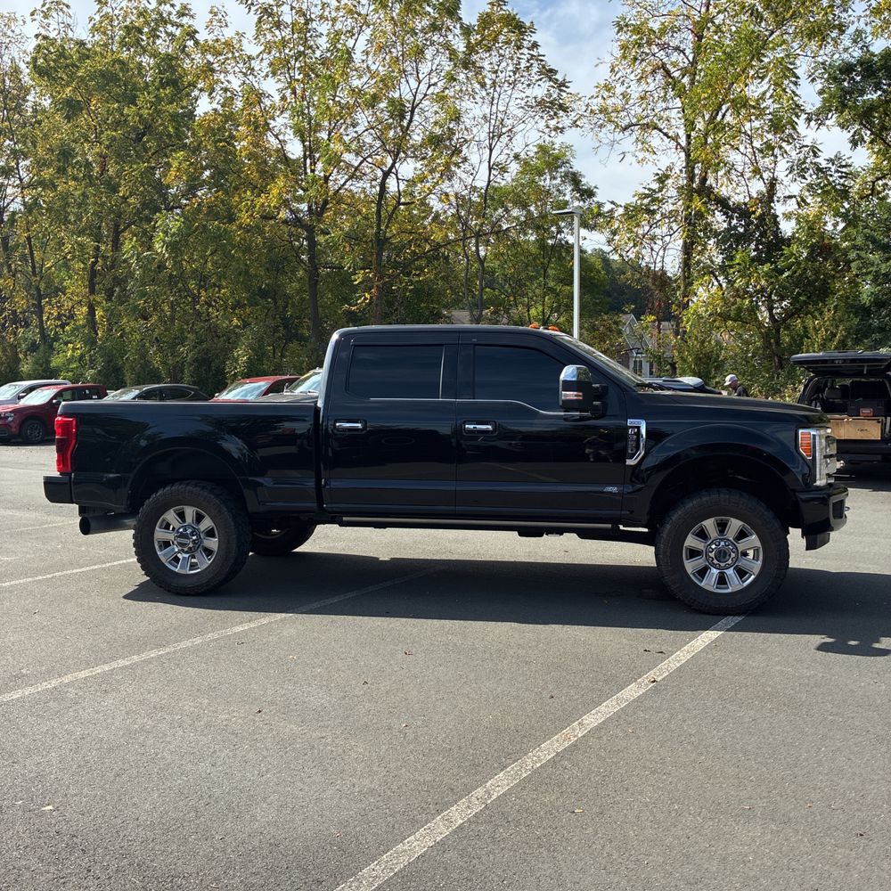 2017 Ford F-350 Super Duty Platinum