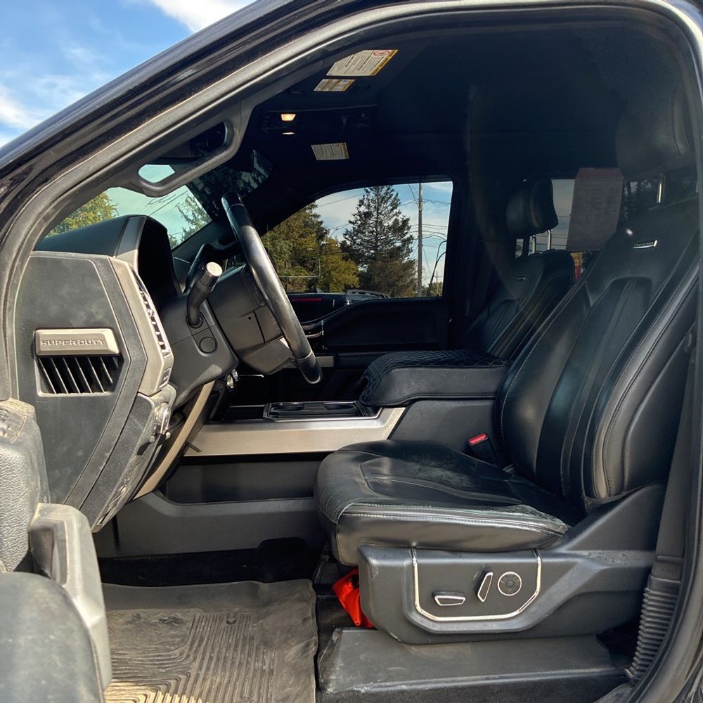 2017 Ford F-350 Super Duty Platinum