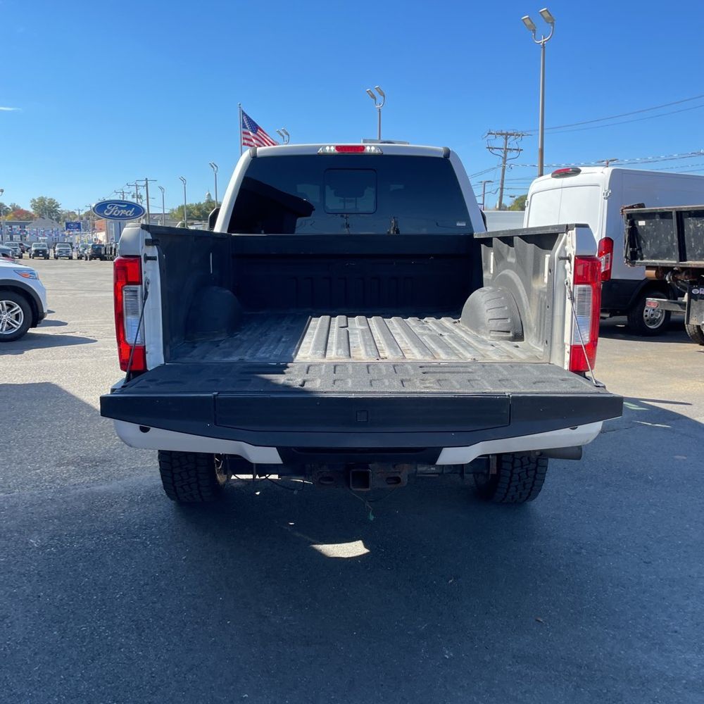 2019 Ford F-350 Super Duty Lariat