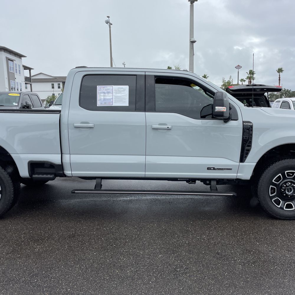 2025 Ford F-350 Super Duty Platinum