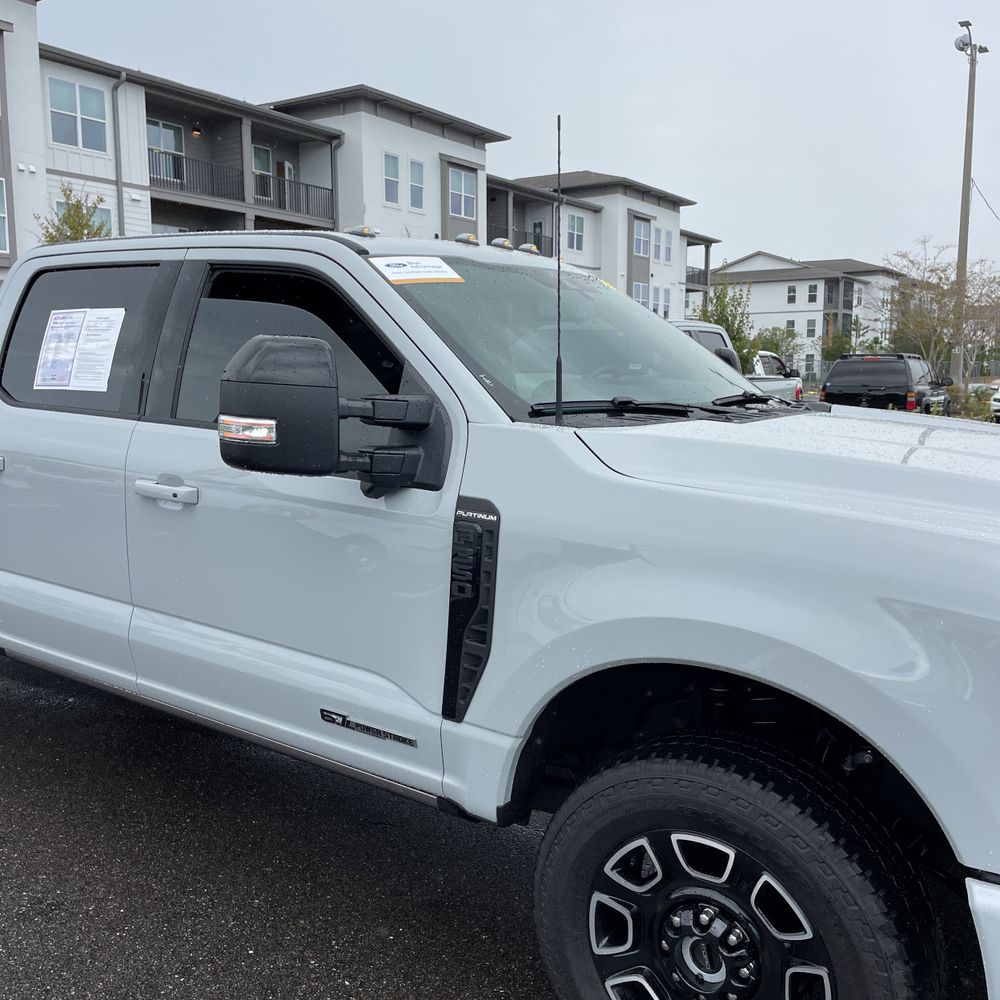 2025 Ford F-350 Super Duty Platinum