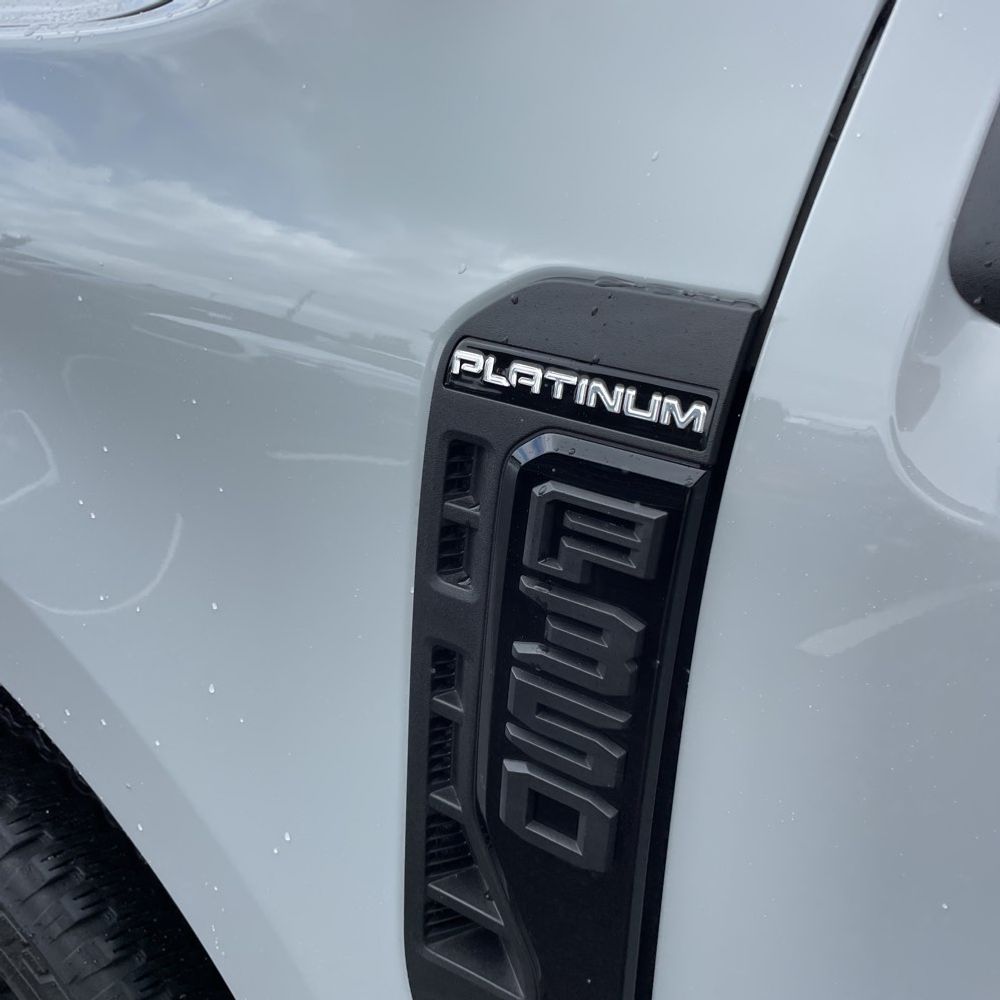 2025 Ford F-350 Super Duty Platinum