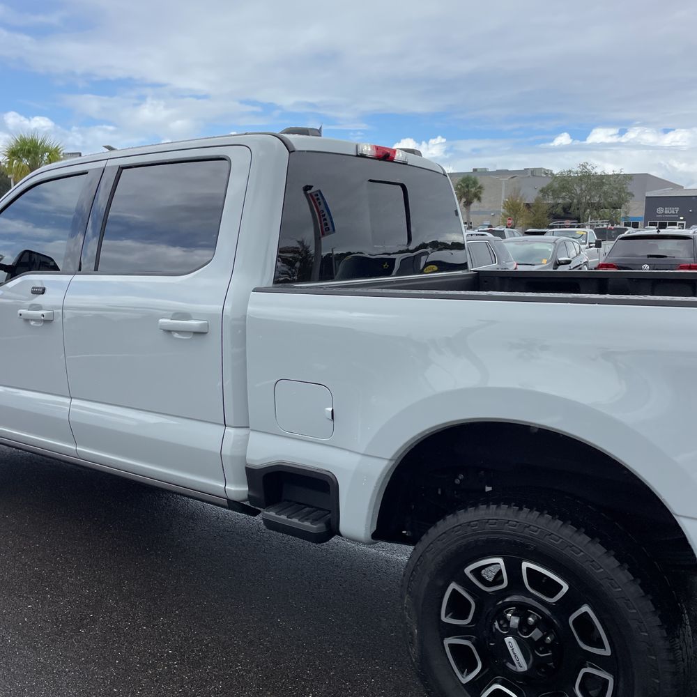 2025 Ford F-350 Super Duty Platinum