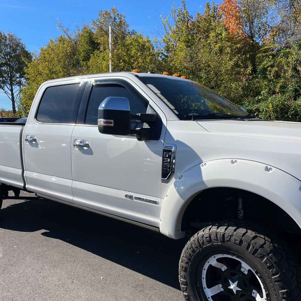 2017 Ford F-350 Super Duty Platinum
