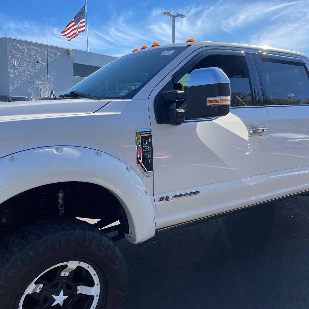 2017 Ford F-350 Super Duty Platinum