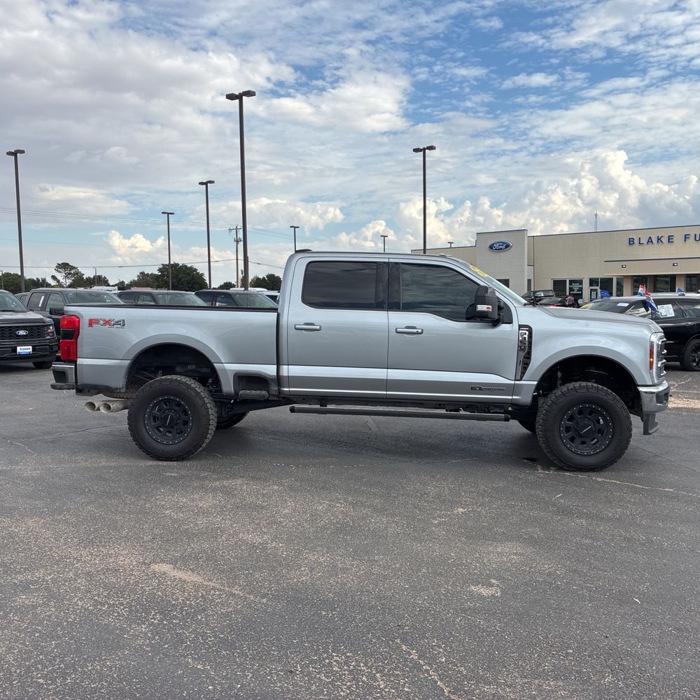 2024 Ford F-350 Super Duty Lariat