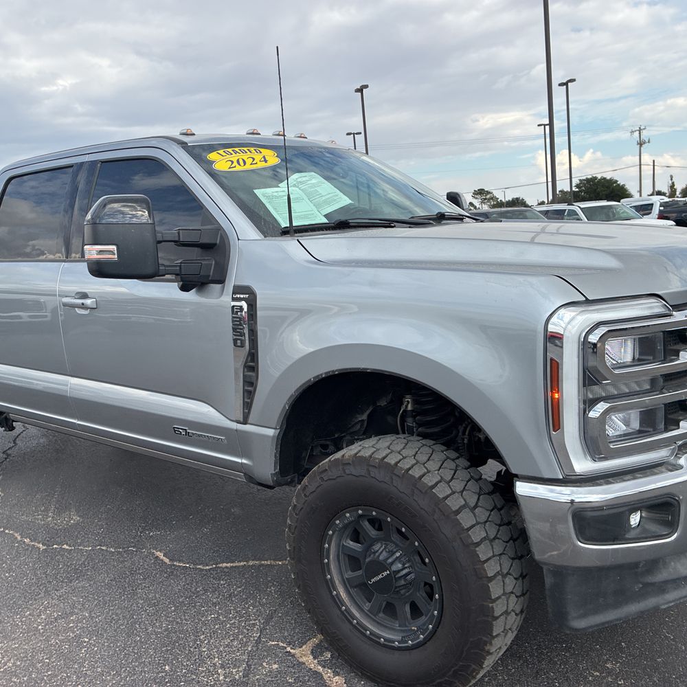 2024 Ford F-350 Super Duty Lariat