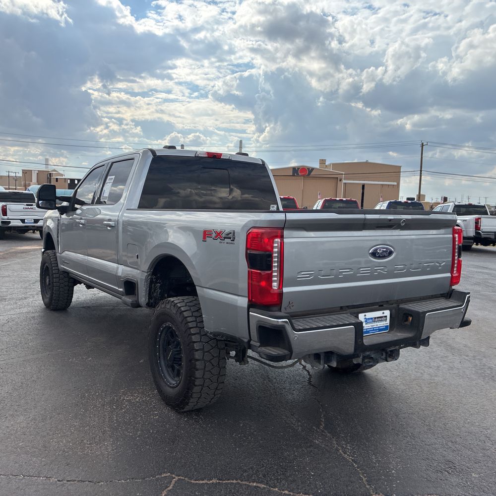 2024 Ford F-350 Super Duty Lariat
