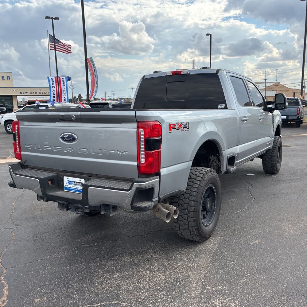 2024 Ford F-350 Super Duty Lariat