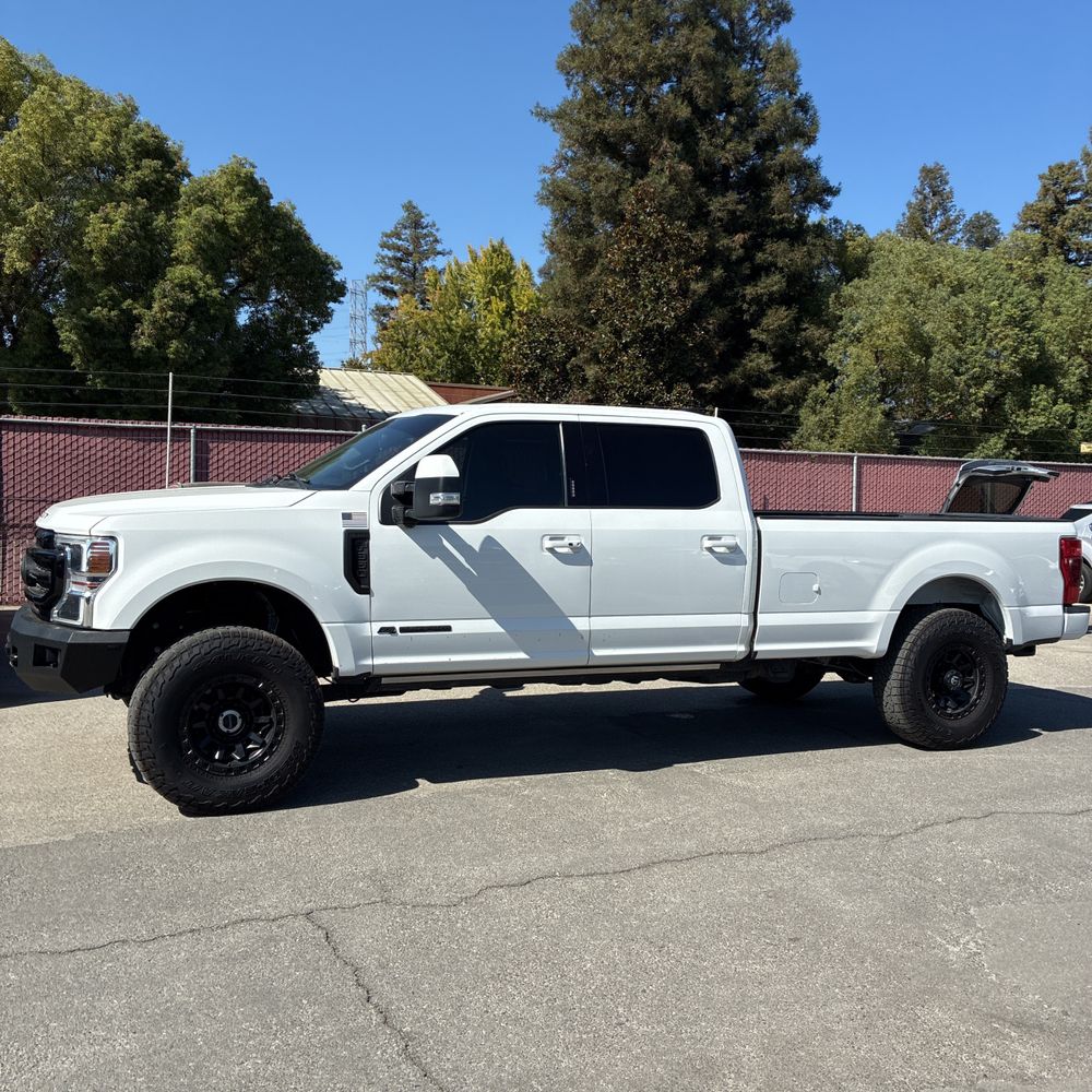 2022 Ford F-350 Super Duty Lariat